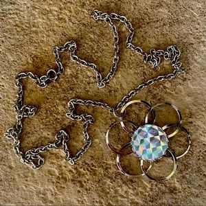 🌸Cool vintage flower power necklace